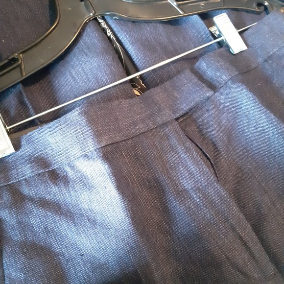 New Ann Taylor flared leg trousers - Picture 3 of 5